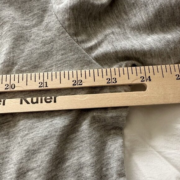 Rolling Stones Women’s T-Shirt 2XL Distressed 1975 Tour Gray NWT - Picture 8 of 11